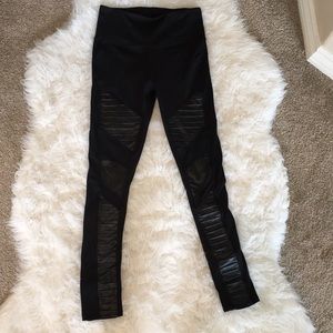 Electric Yoga Leggings NWOT